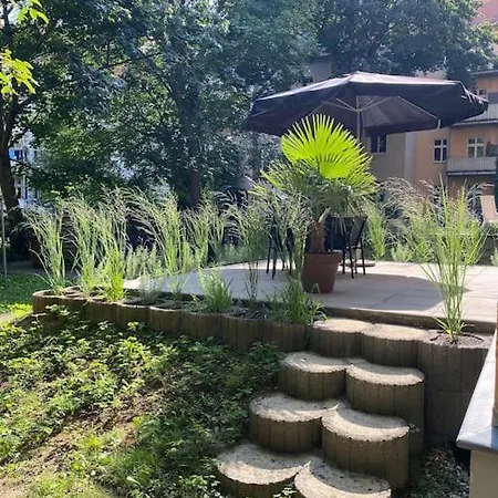 Modernes City-apartment Mit Grosser Terrasse דירה *