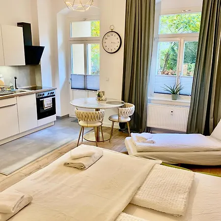 Apartamento Modernes City-apartment Mit Grosser Terrasse *