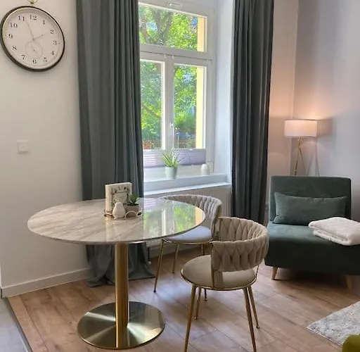 Modernes City-apartment Mit Grosser Terrasse * Drezda